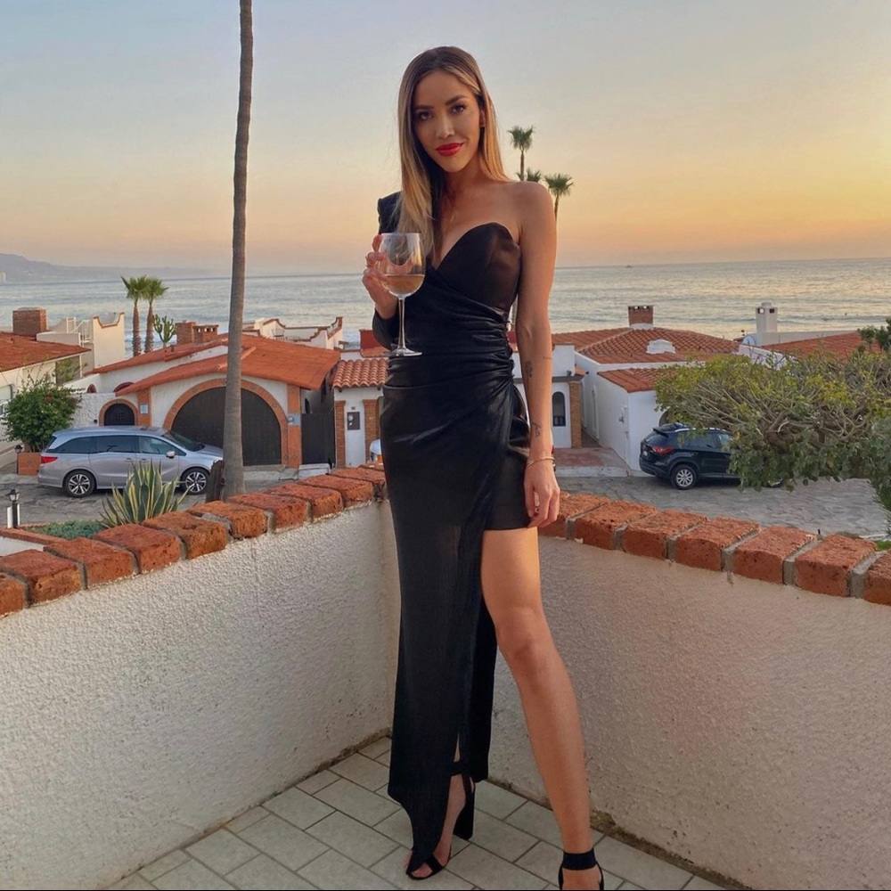 House of CB VONA' BLACK ASYMMETRIC DRAPED GOWN XS - Picture 2 of 8